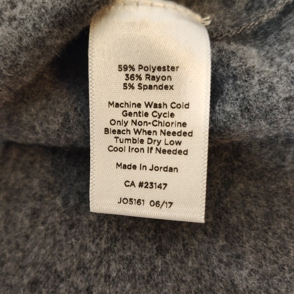 Talbots Womens Sweatshirt Turtleneck Oversized Size Med Gray with Creme Accents - Picture 6 of 6